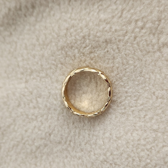 Ana Luisa Gold Quilted Ring - Picture 3 of 6